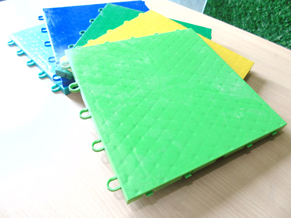 material lantai futsal